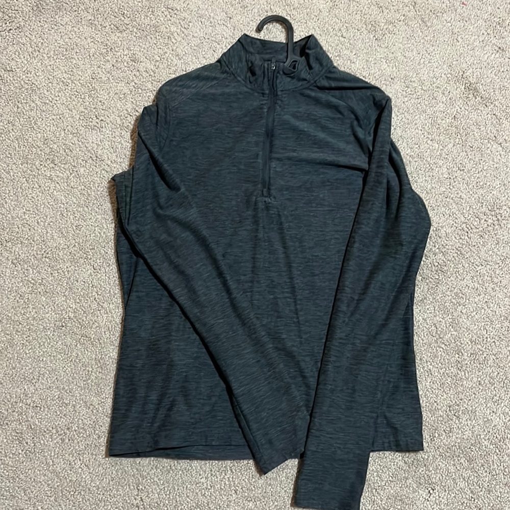 Workout shirt boys size small
